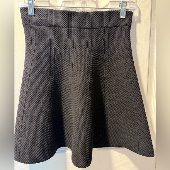 Zara Black Knit Mini Skirt NWOT A Line Bell Pull On Textured Women’s XS STRETCHY - Picture 7 of 8